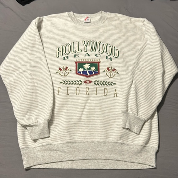 Vintage Tops - Vintage Hollywood Beach Sweatshirt